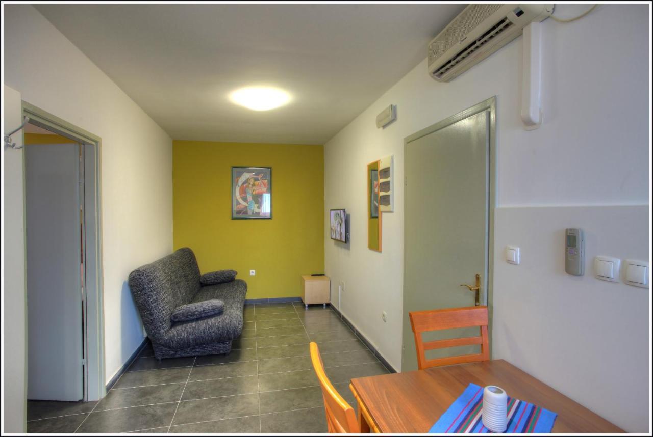 Bokun Ii Apartment *
